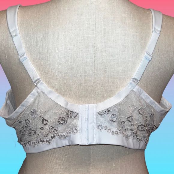 Plus Size White Lace Leading Lady Bra 48C - Picture 4 of 5